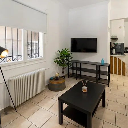 Phaedrus Living Paris Apartment